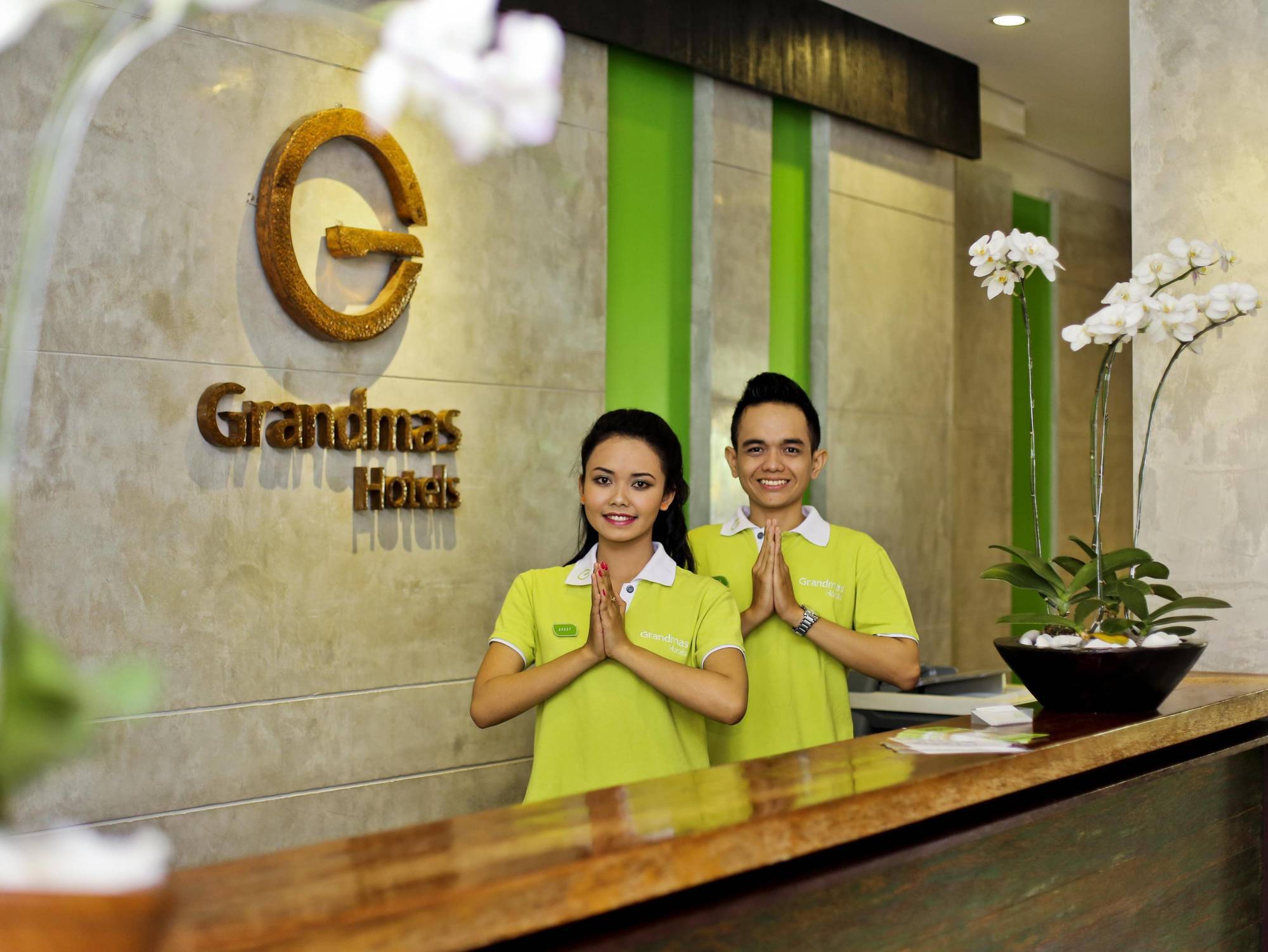 Grandmas Plus Hotel Airport Kuta Lombok Eksteriør bilde